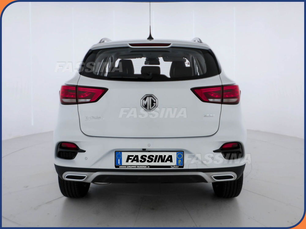 Mg ZS (2021-->) nuova a Milano (5)