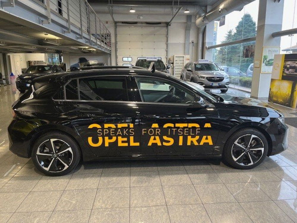 Opel Astra nuova a Lecco (5)