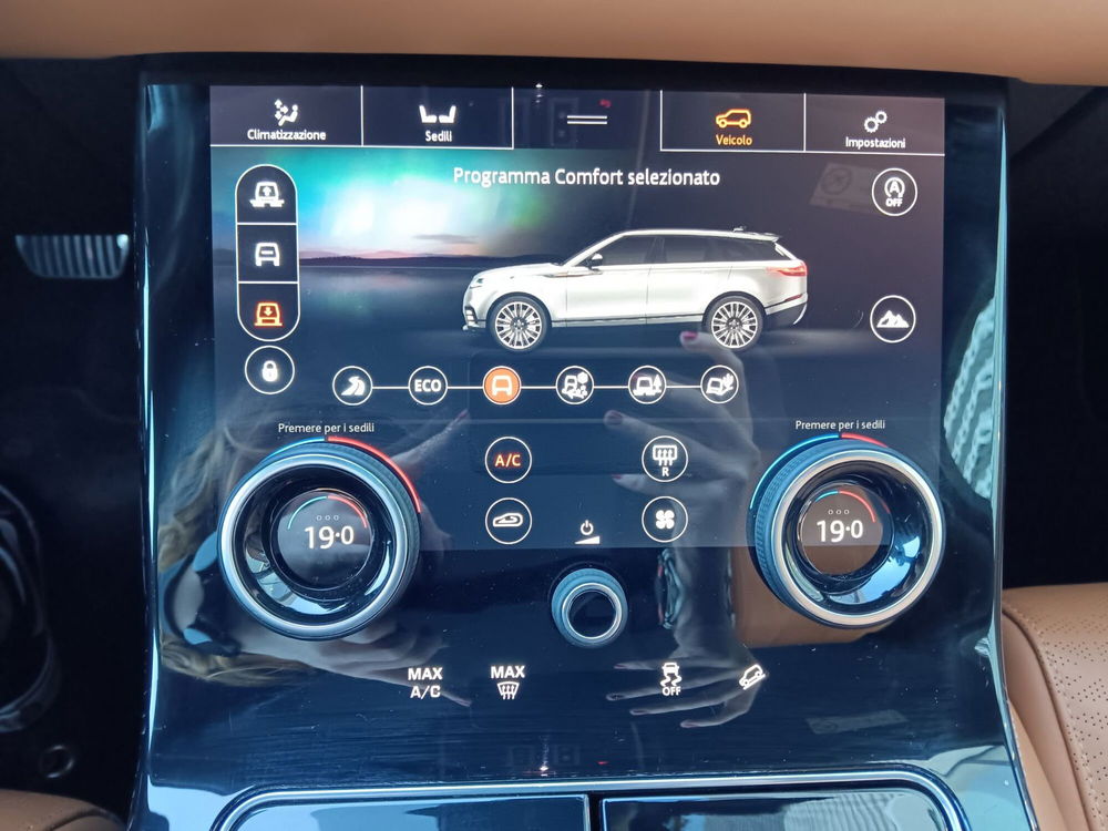 Land Rover Range Rover Velar usata a Modena (12)