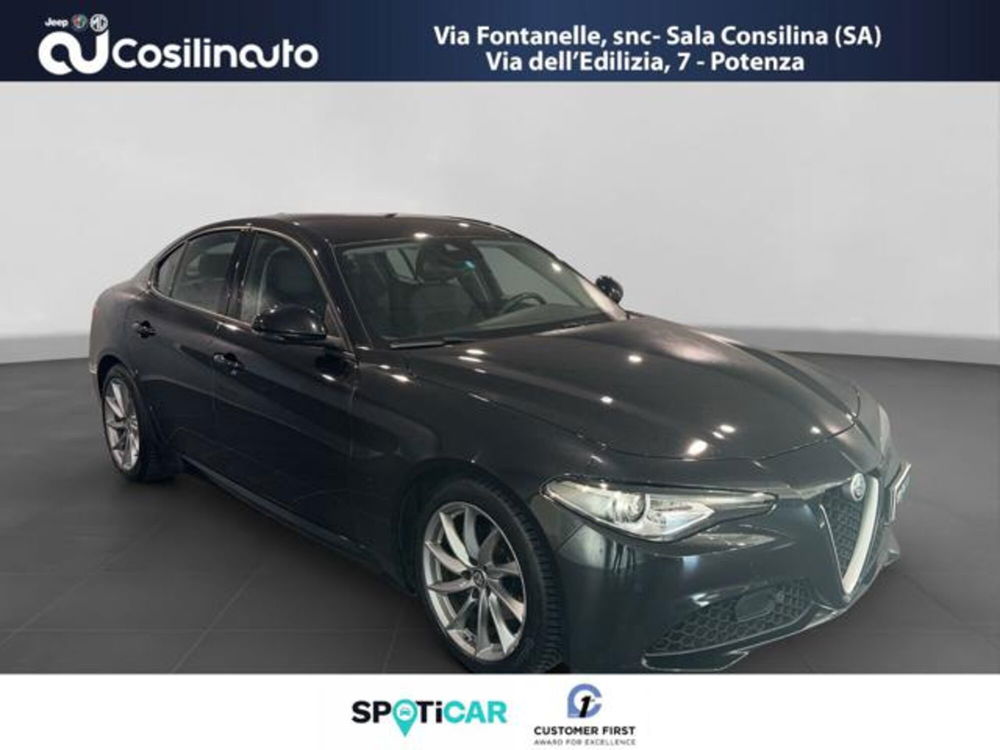 Alfa Romeo Giulia usata a Salerno (6)