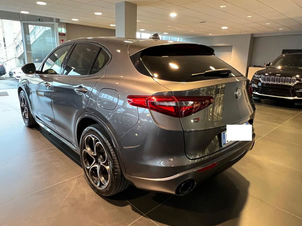 Alfa Romeo Stelvio usata a Arezzo (6)