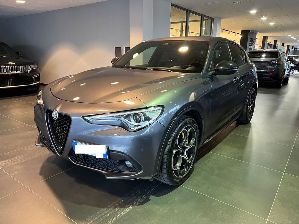 Alfa Romeo Stelvio usata a Arezzo (8)