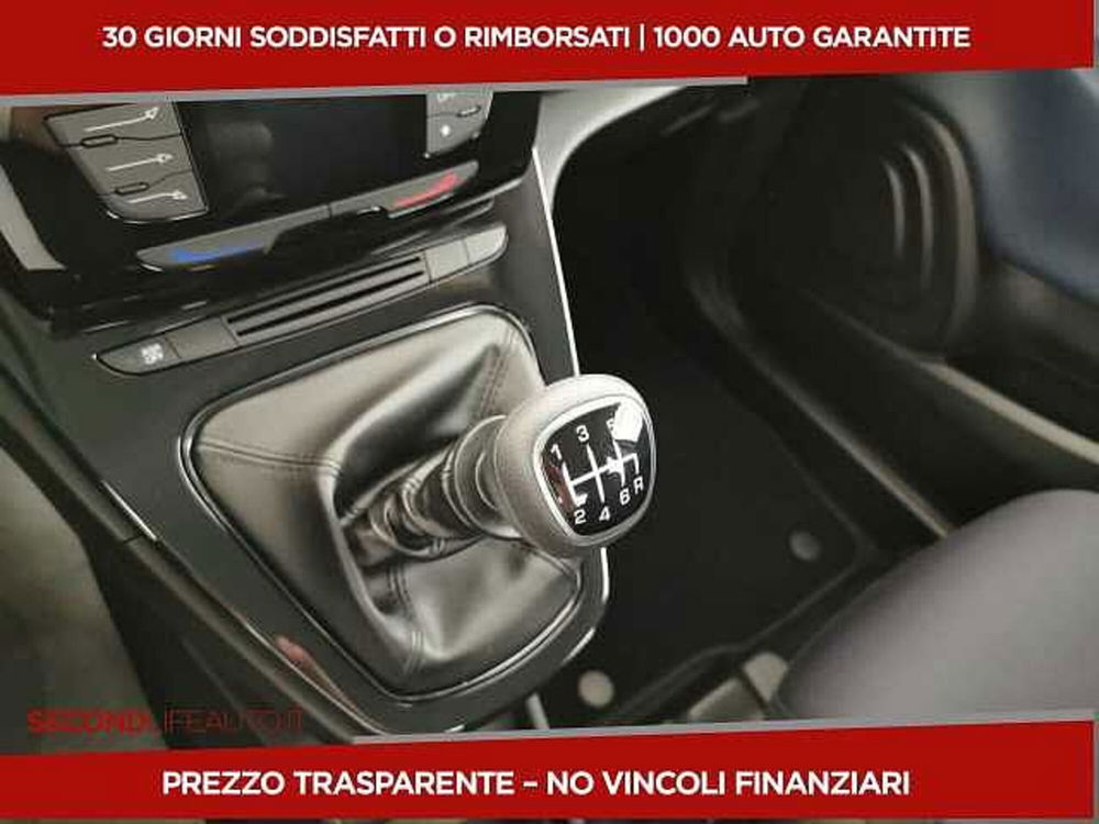 Lancia Ypsilon nuova a Chieti (13)