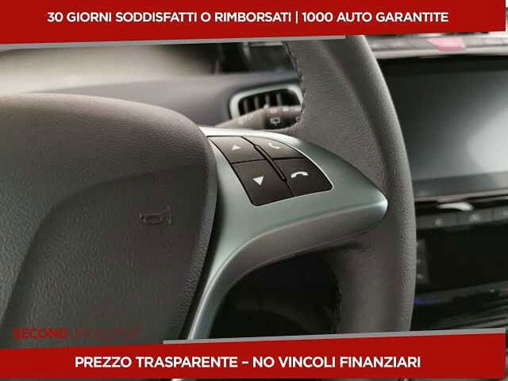 Lancia Ypsilon nuova a Chieti (17)