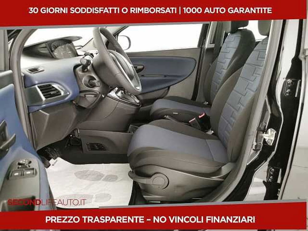 Lancia Ypsilon nuova a Chieti (5)