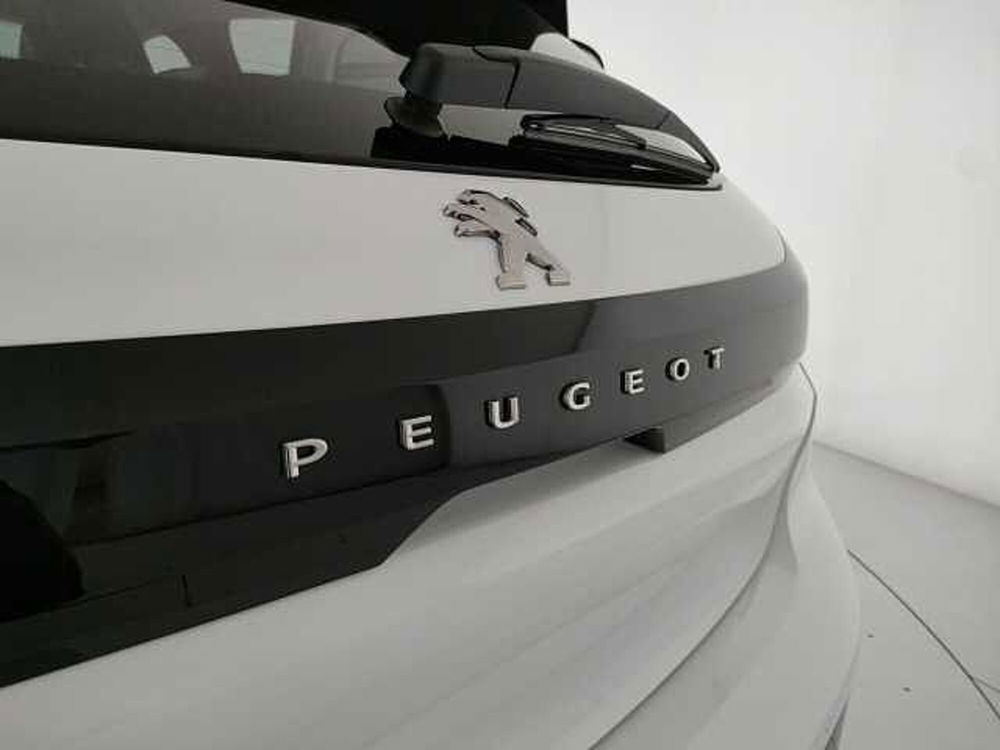 Peugeot 208 nuova a Caserta (10)