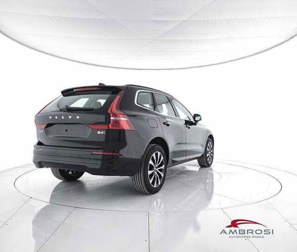 Volvo XC60 nuova a Viterbo (3)