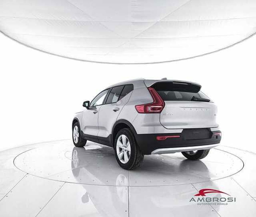 Volvo XC40 nuova a Viterbo (4)