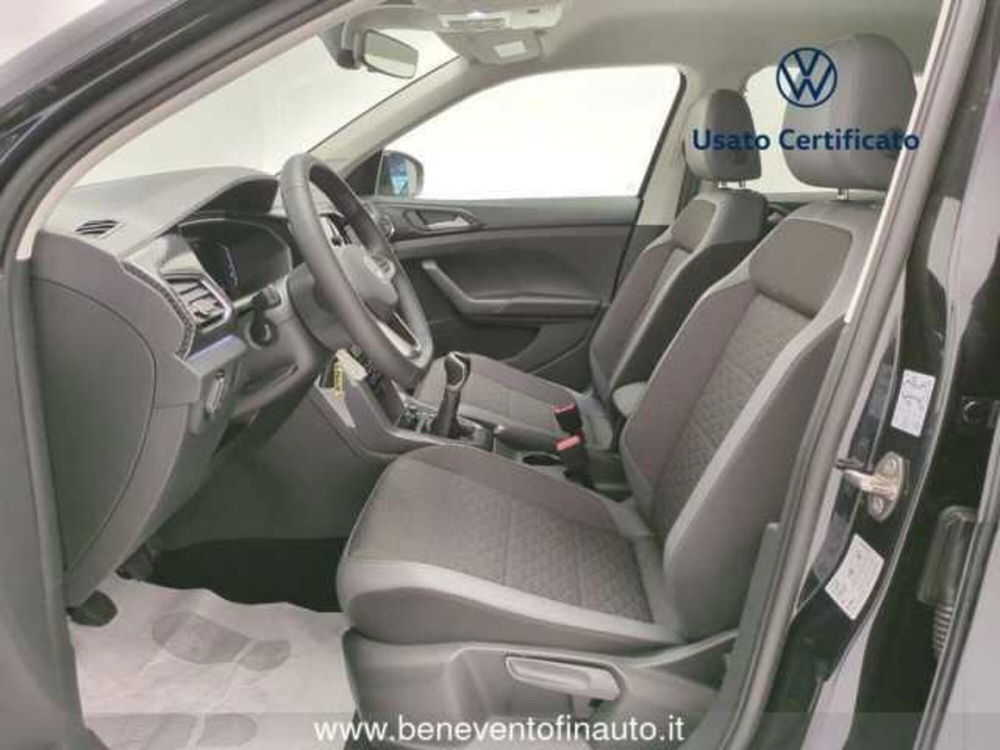 Volkswagen T-Cross nuova a Avellino (11)