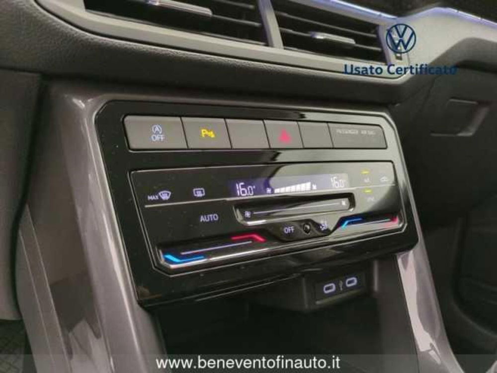 Volkswagen T-Cross nuova a Avellino (20)