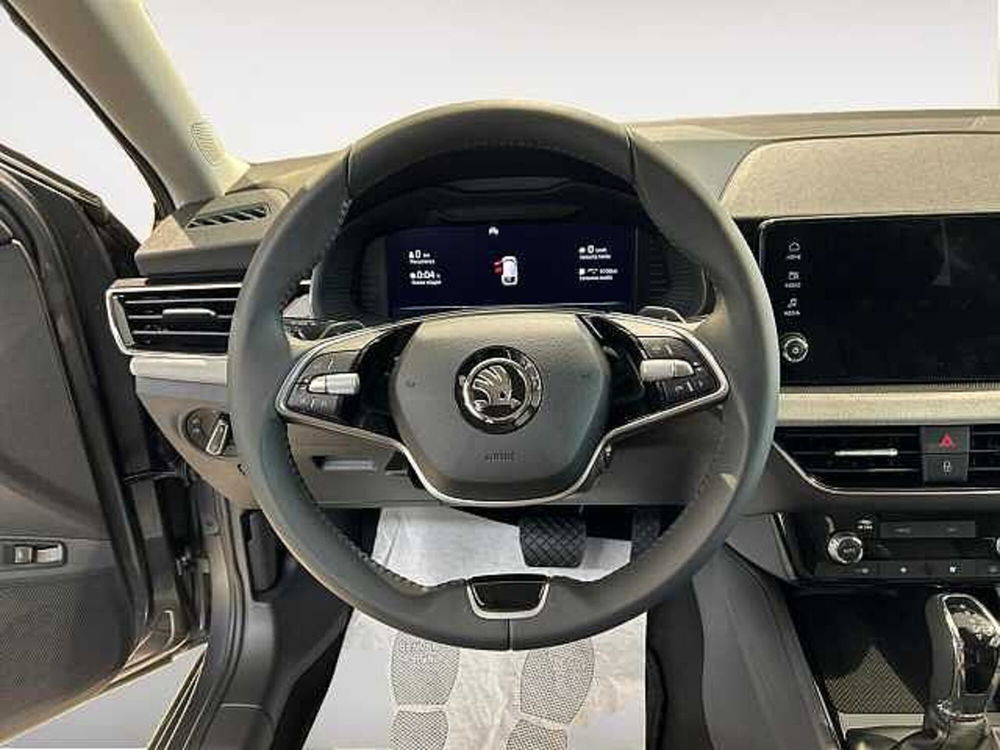 Skoda Scala nuova a Lecco (11)