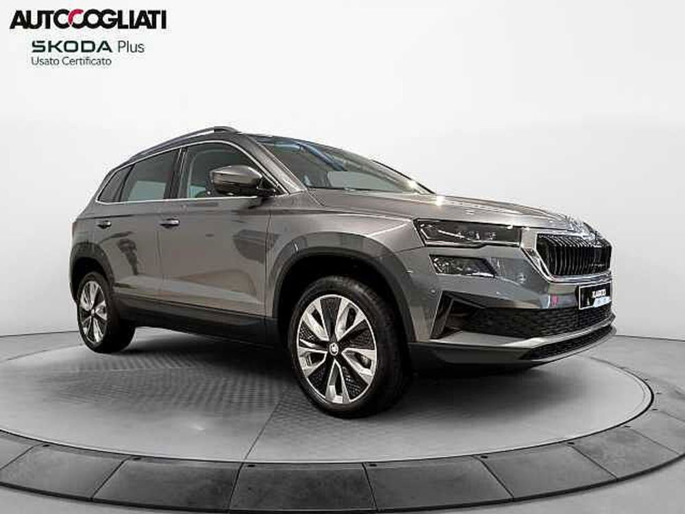 Skoda Karoq nuova a Lecco (3)