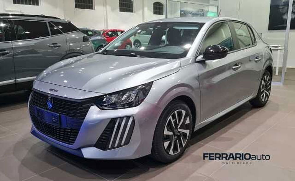 Peugeot 208 nuova a Milano