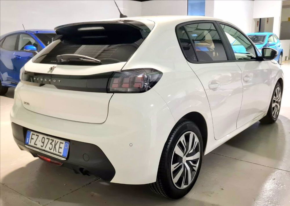 Peugeot 208 usata a Milano (7)