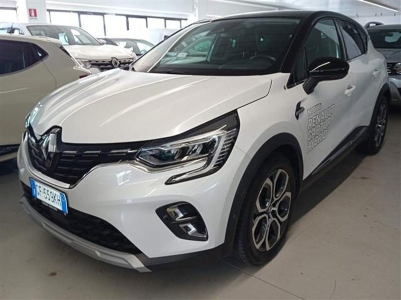 Renault Captur Full Hybrid E-Tech 145 CV Intens  del 2022 usata a Empoli