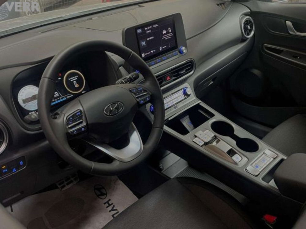 Hyundai Kona nuova a Milano (8)