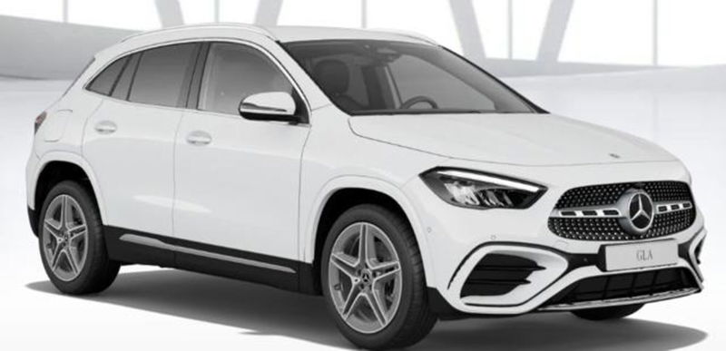 Mercedes-Benz GLA SUV 250 e Plug-in hybrid Automatic Premium del 2024 usata a Magenta