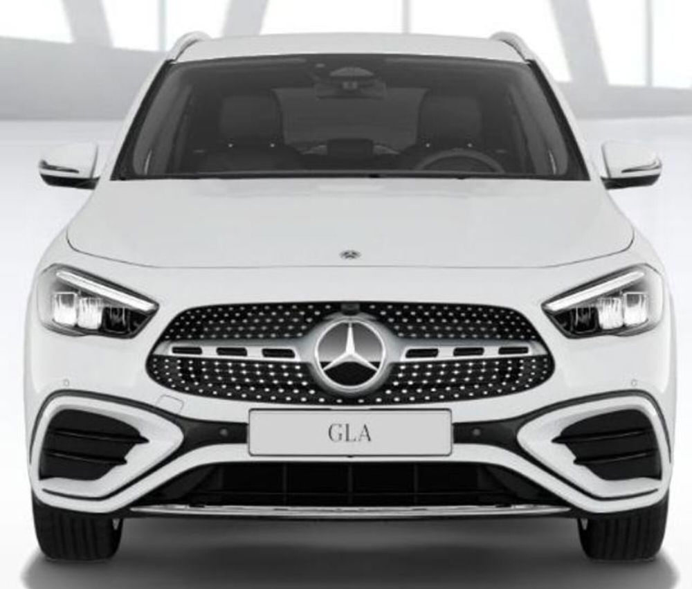 Mercedes-Benz GLA SUV usata a Milano (2)