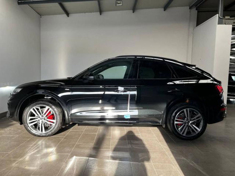 Audi Q5 Sportback nuova a Milano (5)