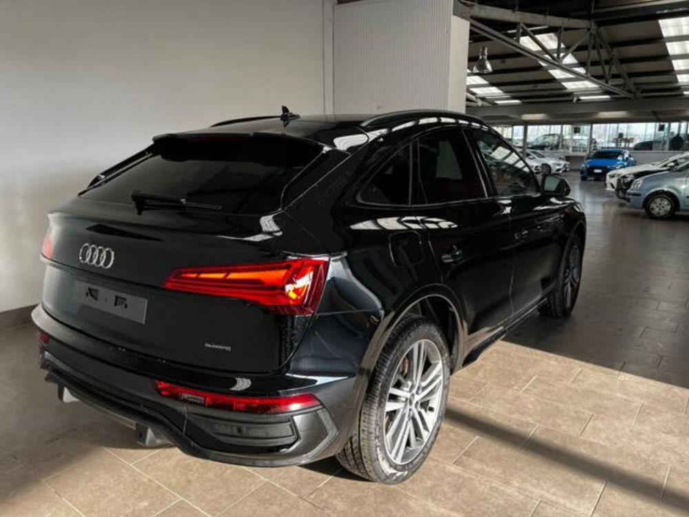 Audi Q5 Sportback nuova a Milano (8)