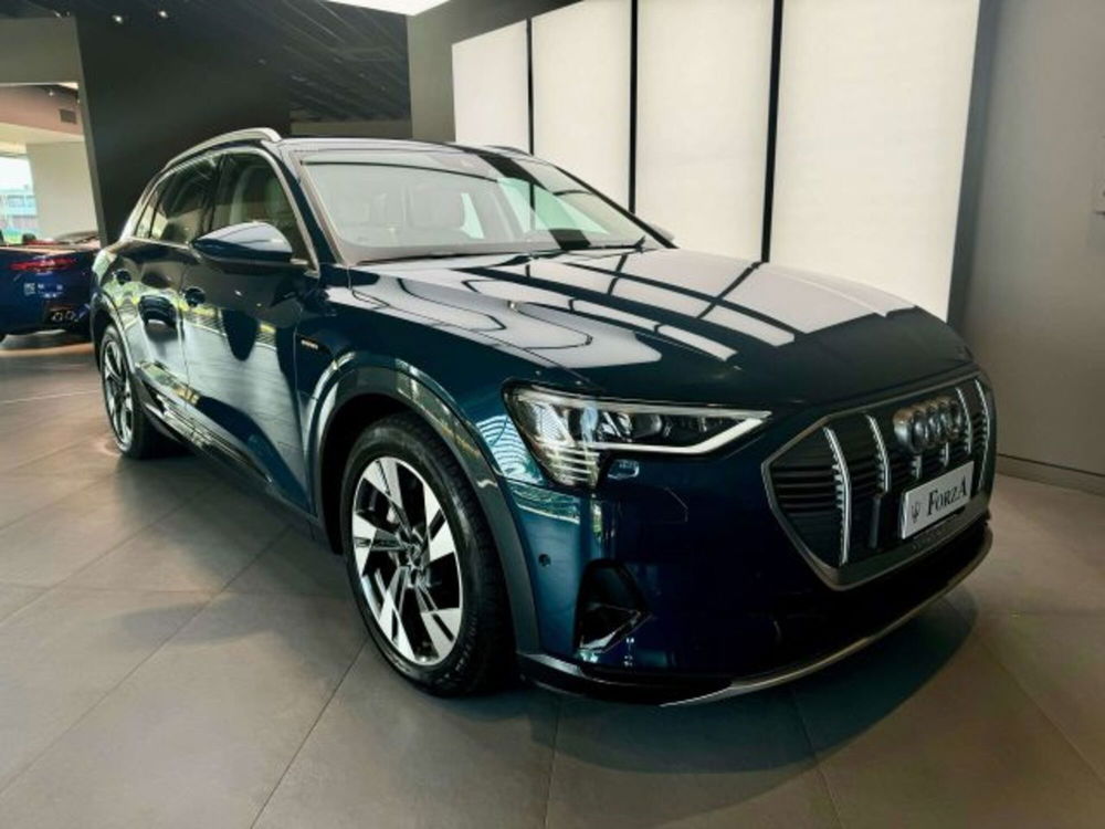 Audi e-tron usata a Torino (3)