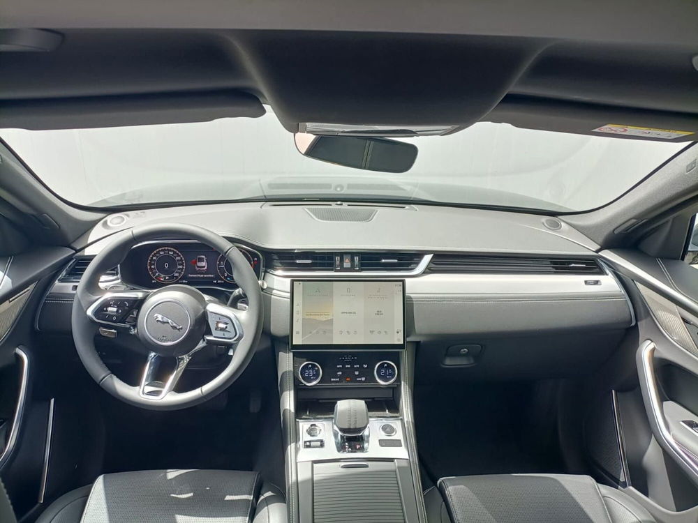 Jaguar F-Pace usata a Ascoli Piceno (3)