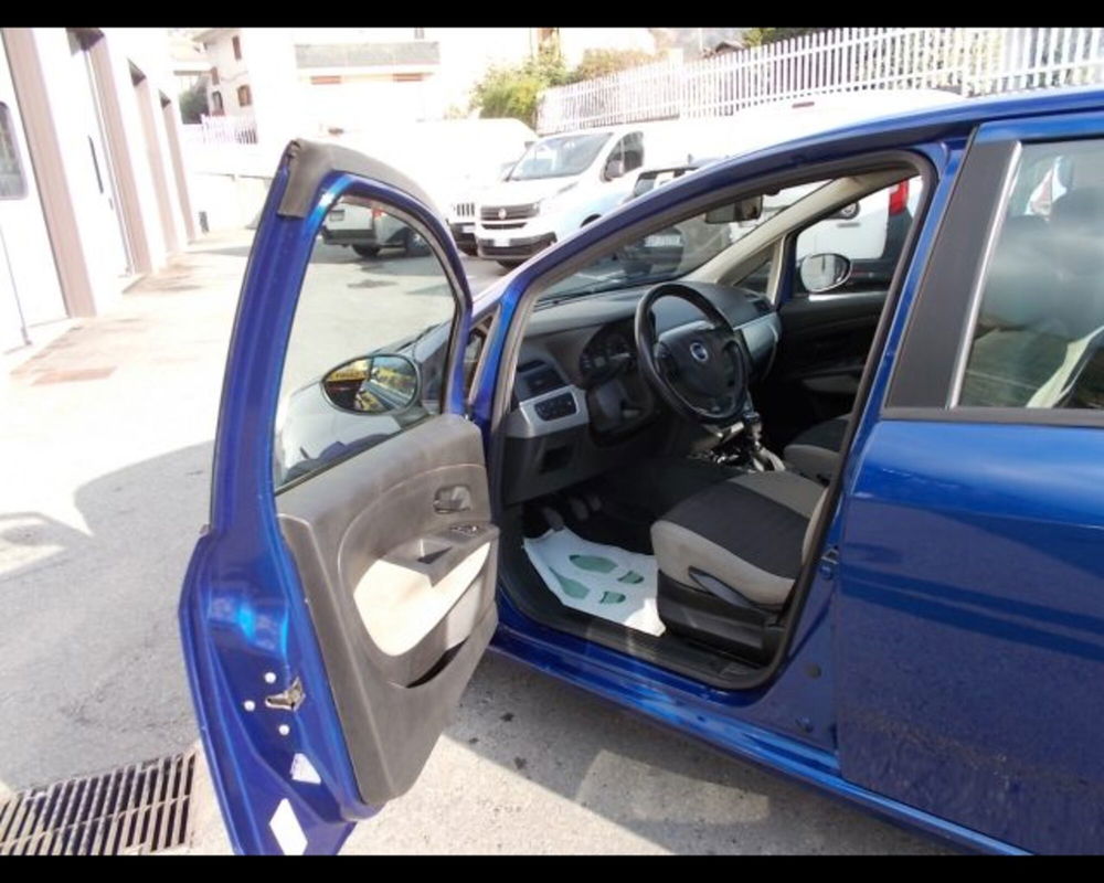 Fiat Grande Punto usata a Aosta (5)