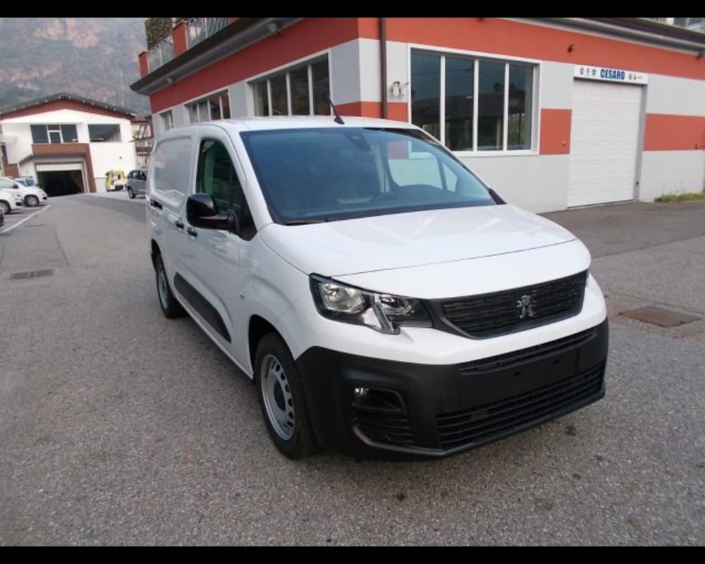 Peugeot Partner Furgone nuova a Aosta (2)