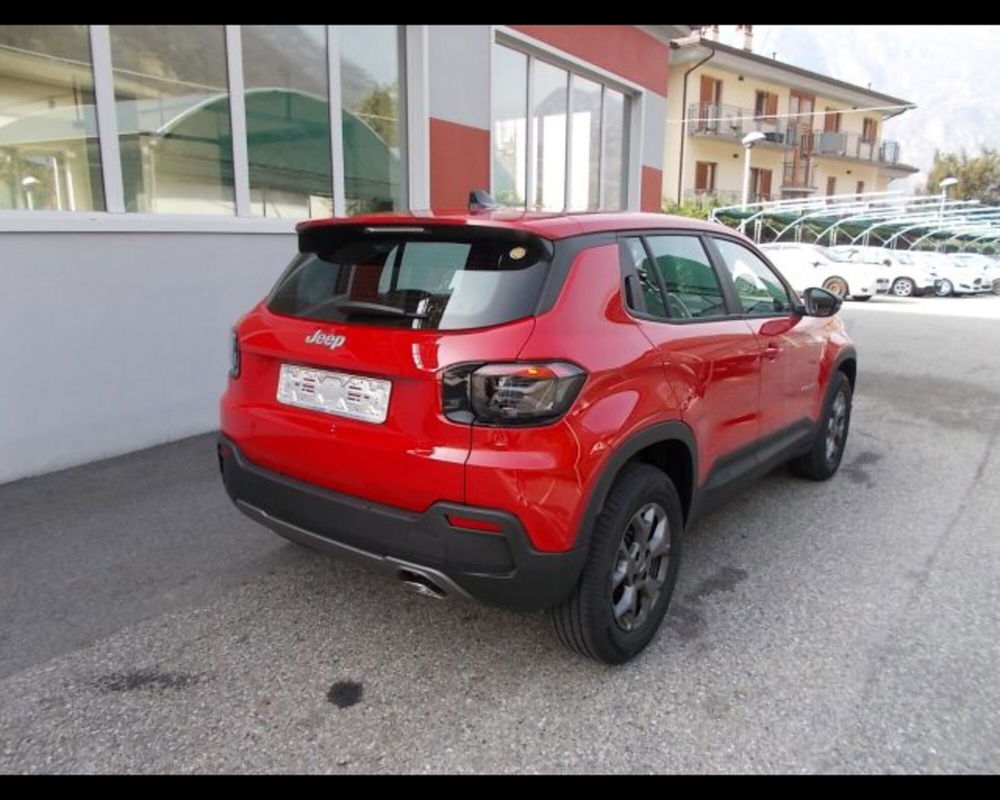 Jeep Avenger nuova a Aosta (3)