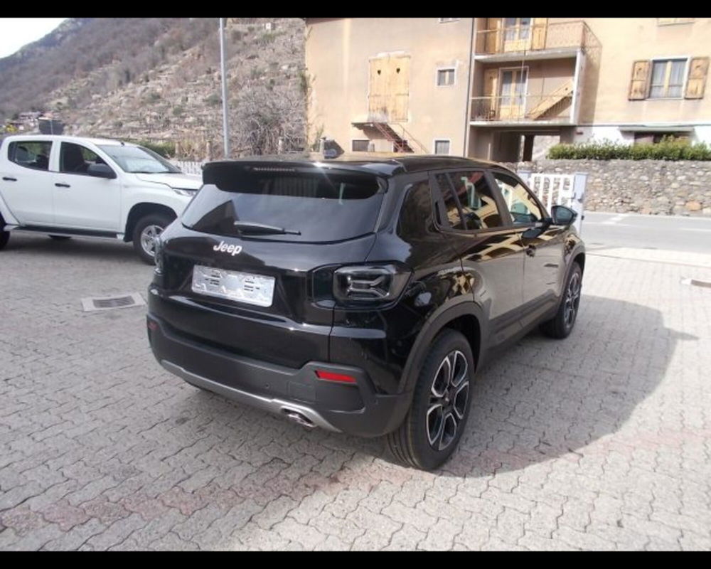 Jeep Avenger nuova a Aosta (3)