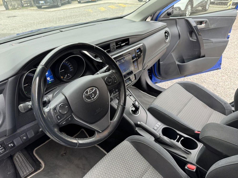 Toyota Auris usata a Como (8)