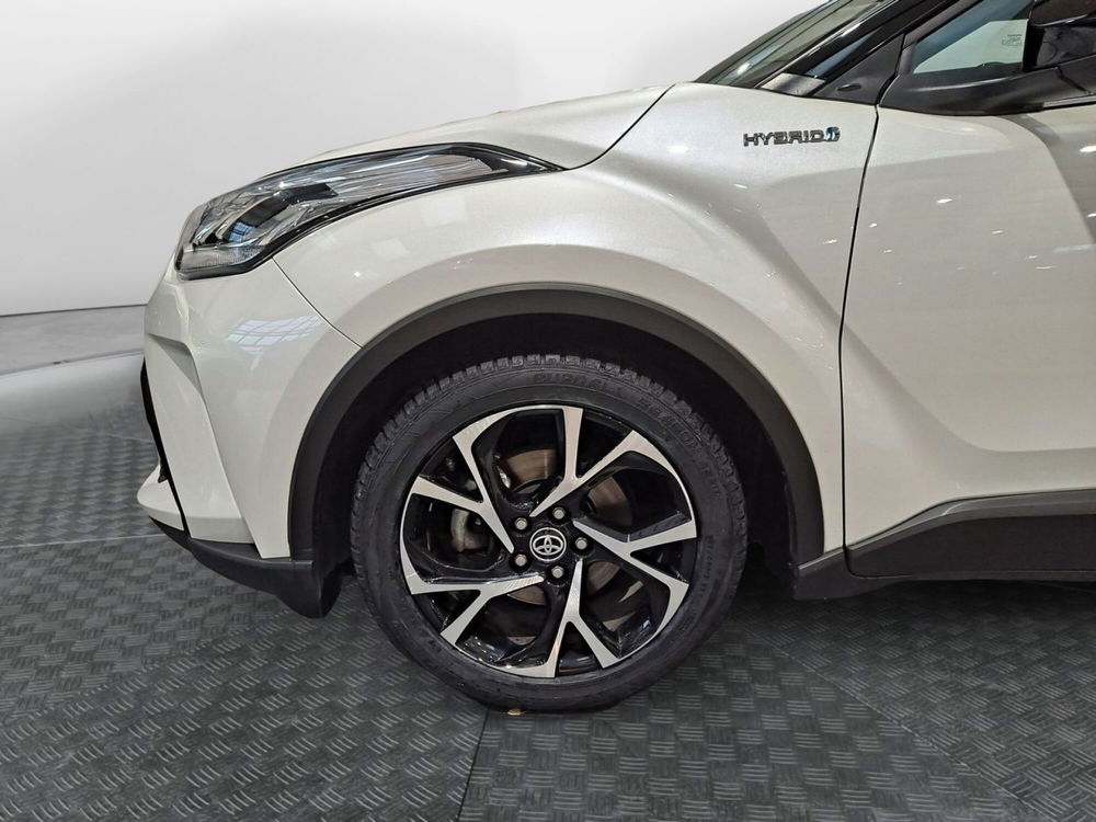 Toyota Toyota C-HR usata a Roma (16)