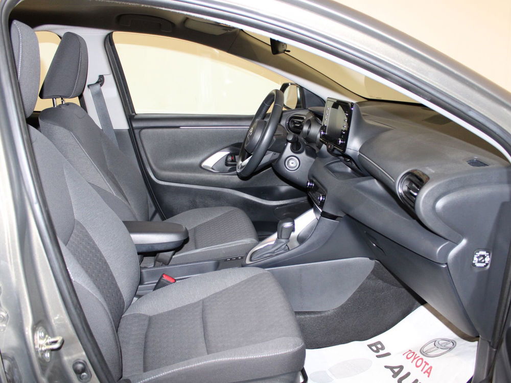 Toyota Yaris usata a Firenze (7)