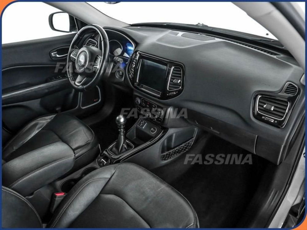 Jeep Compass usata a Milano (14)