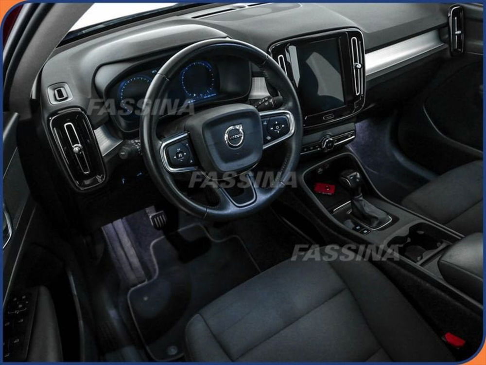 Volvo XC40 usata a Milano (9)