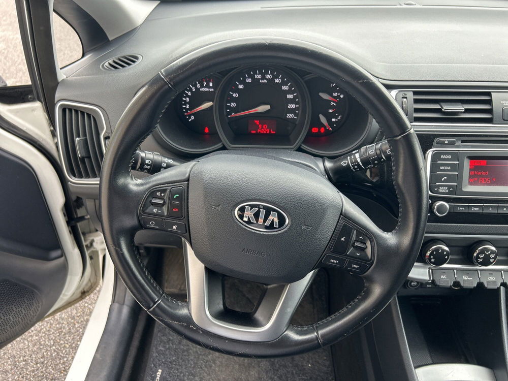 Kia Rio usata a Bergamo (12)