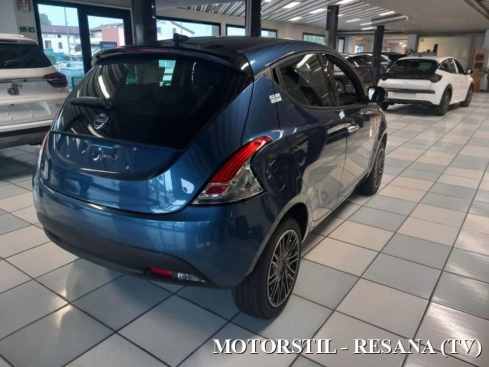 Lancia Ypsilon nuova a Treviso (2)