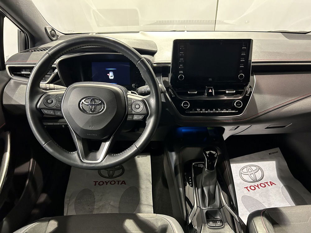 Toyota Corolla Touring Sports usata a Milano (9)