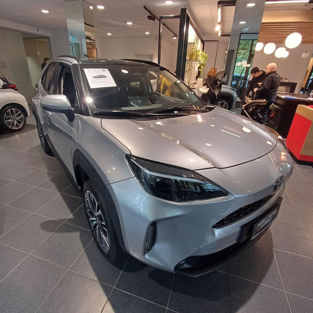 Toyota Yaris Cross nuova a Milano