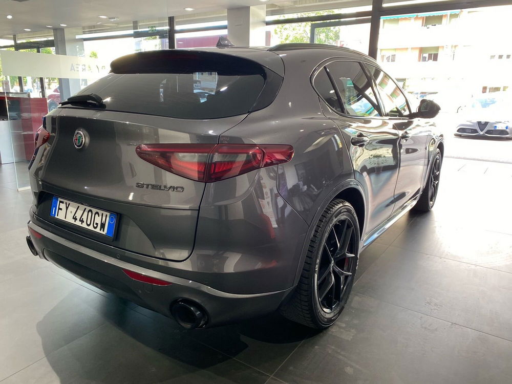 Alfa Romeo Stelvio usata a Reggio Emilia (3)