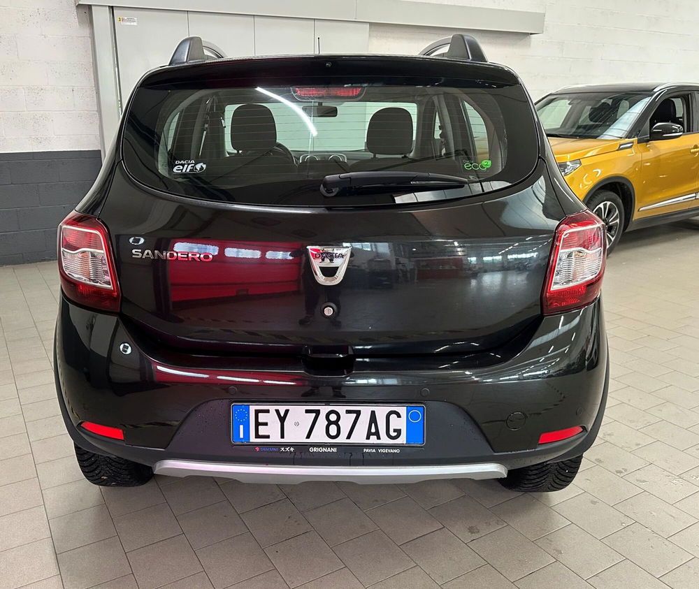 Dacia Sandero usata a Pavia (4)