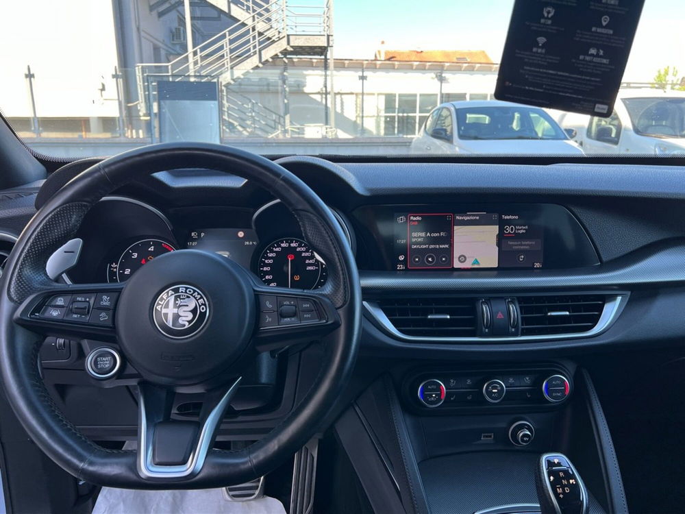 Alfa Romeo Stelvio usata a Pescara (9)