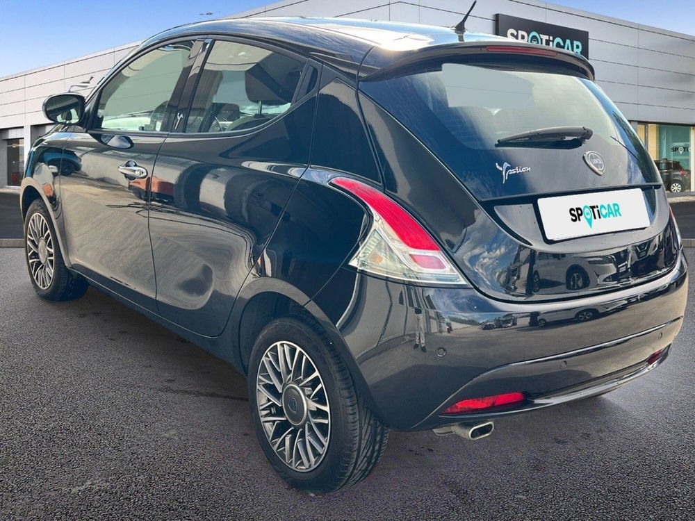 Lancia Ypsilon usata a Teramo (2)