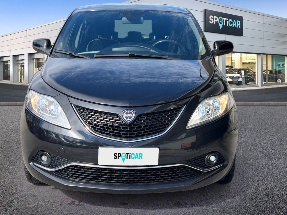 Lancia Ypsilon usata a Teramo (4)