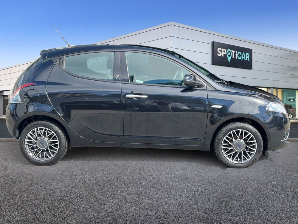 Lancia Ypsilon usata a Teramo (5)