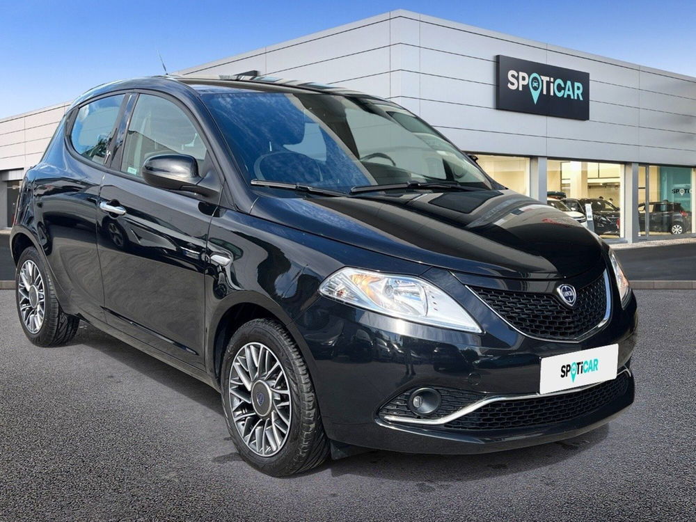 Lancia Ypsilon usata a Teramo (6)