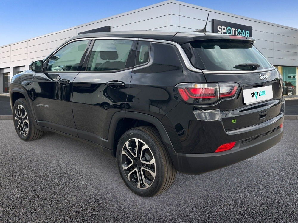 Jeep Compass nuova a Pescara (2)