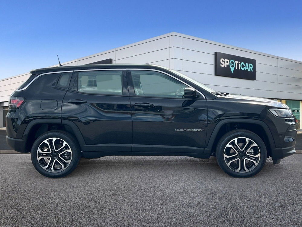 Jeep Compass nuova a Pescara (4)