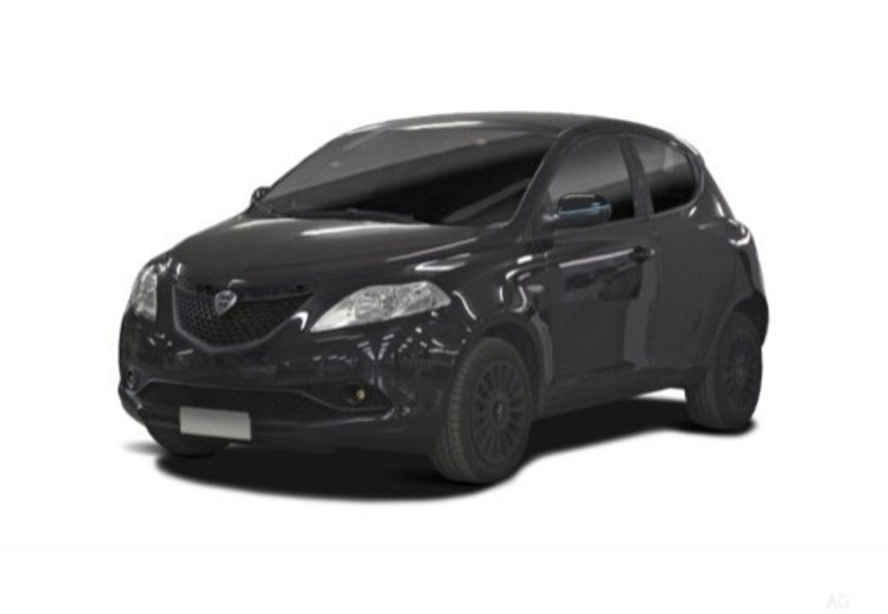 Lancia Ypsilon nuova a Pescara (5)