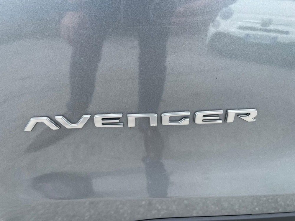 Jeep Avenger nuova a Arezzo (18)